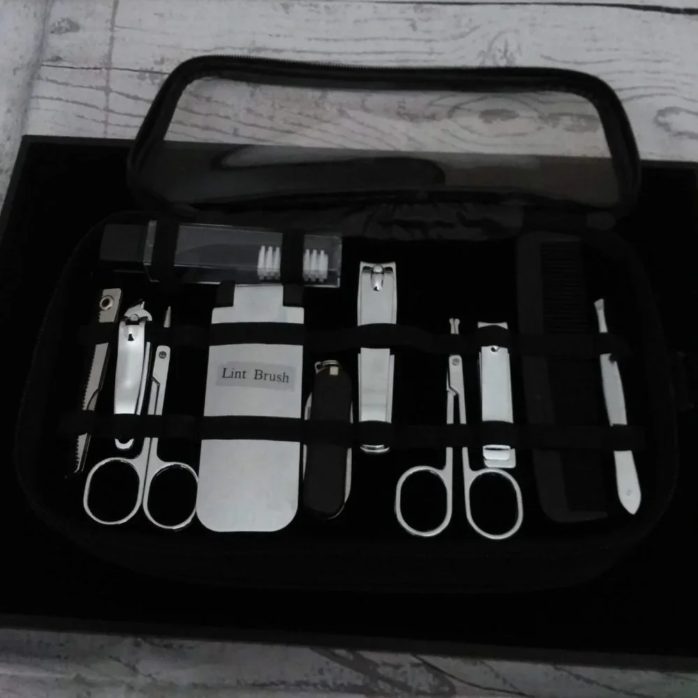 Grooming Kit - Picture 4 of 12